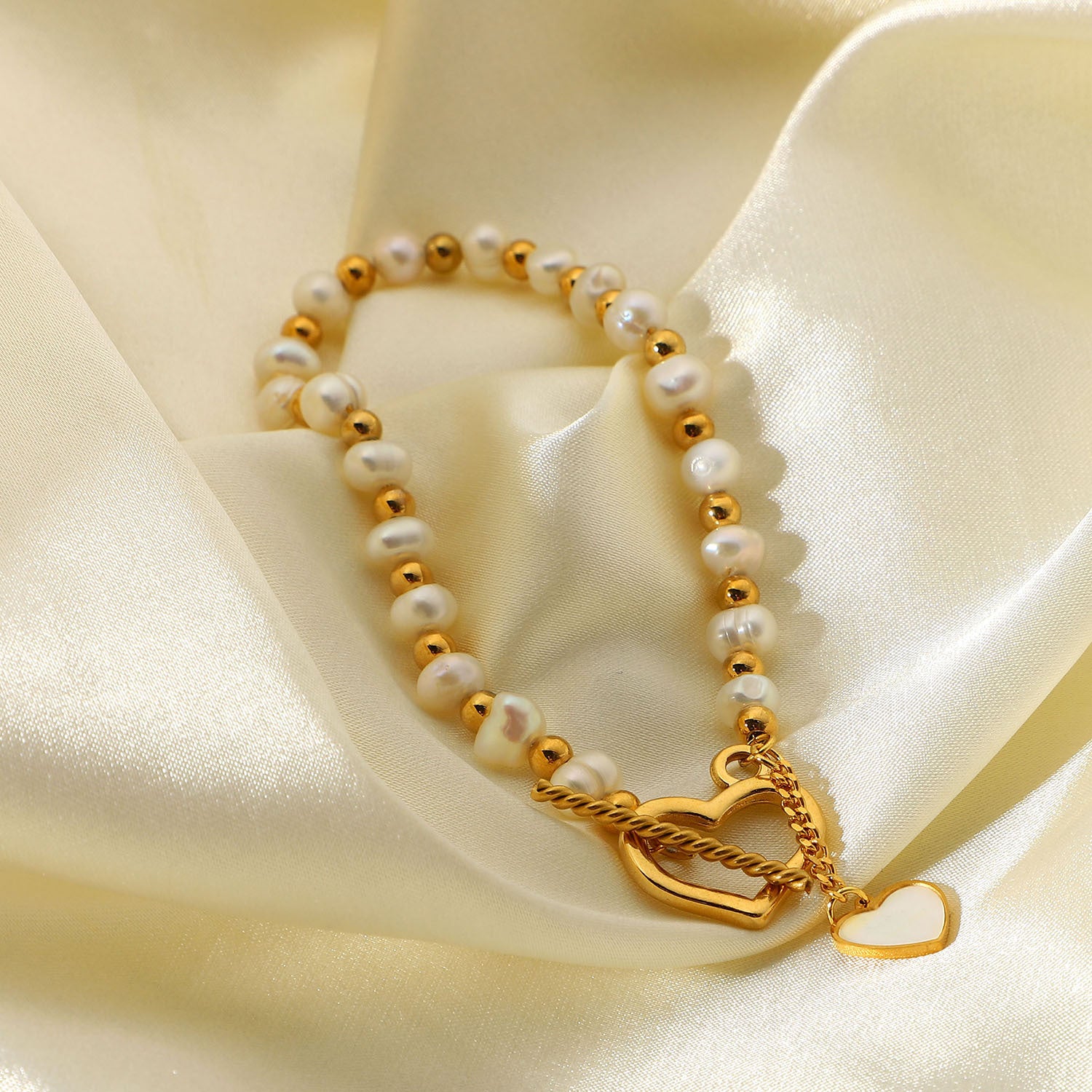 18K Gold Plated Pearl Heart Bracelet