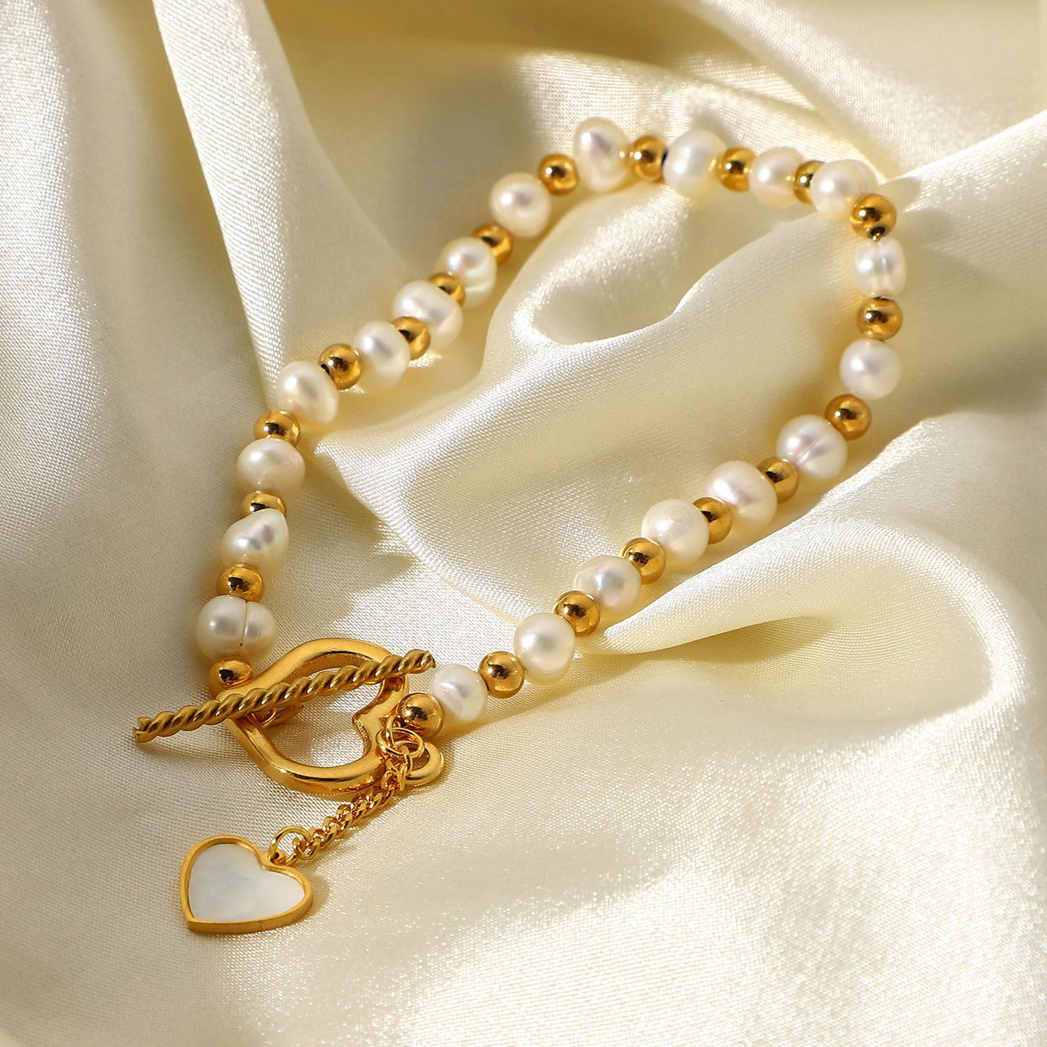 18K Gold Plated Pearl Heart Bracelet