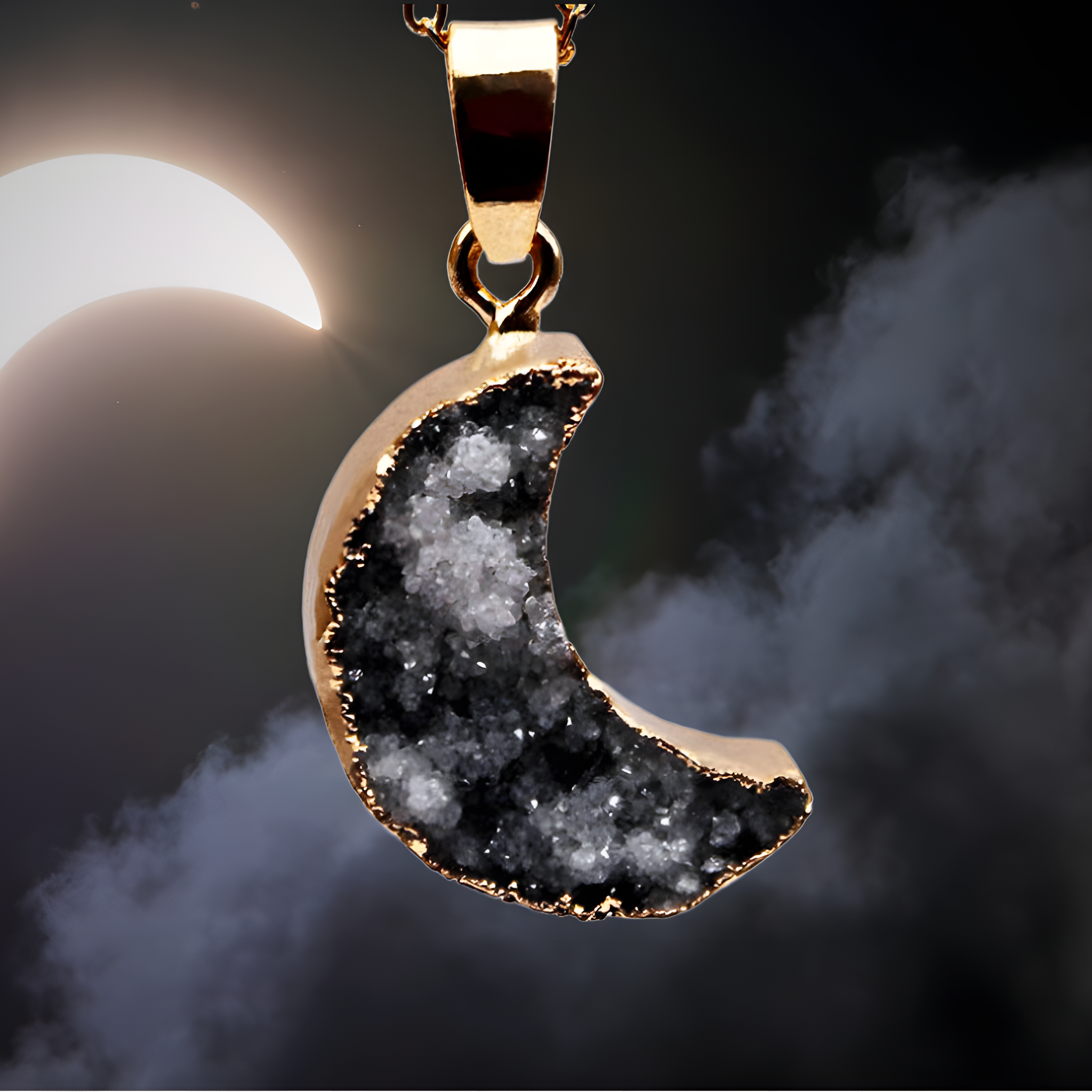 Crescent Moon 18K Electroplated Healing Agate Necklace