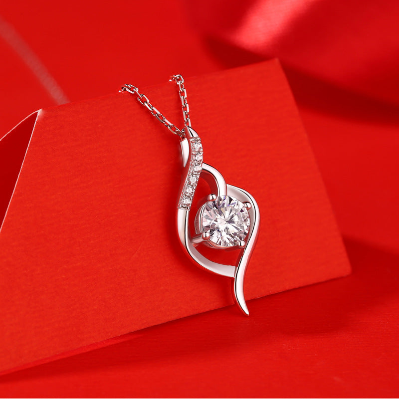Stylish Round Moissanite CZ Heart 925 Sterling Silver Necklace