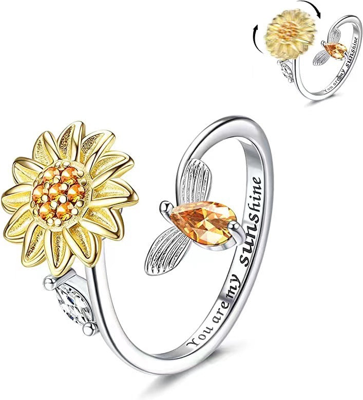 Stylish Spinning Flower Ring